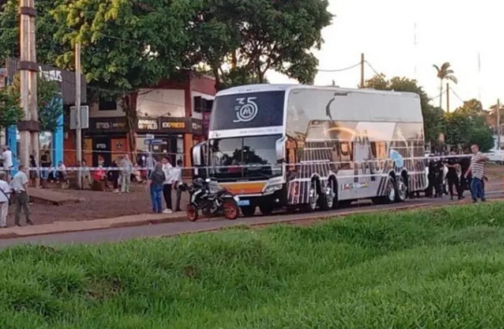 El colectivo tenía como destino la ciudad de Puerto Iguazú - Gentileza Radio Centenario