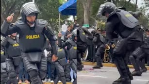 Policías de Perú hicieron una coreografía de un tema de “Ke Personajes” en un acto y son viral. Foto: Captura video