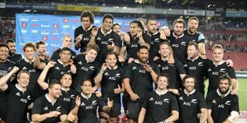 El seleccionado de rugby de Nueva Zelanda superó a Sudáfrica por 38-27 en un partido jugado en el estadio Ellis Park y conquistó el Rugby Championship en forma invicta.
