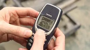 Furor por el Nokia 3310... entre delincuentes: se usa para robar autos y se vende hasta por 20.000 dólares