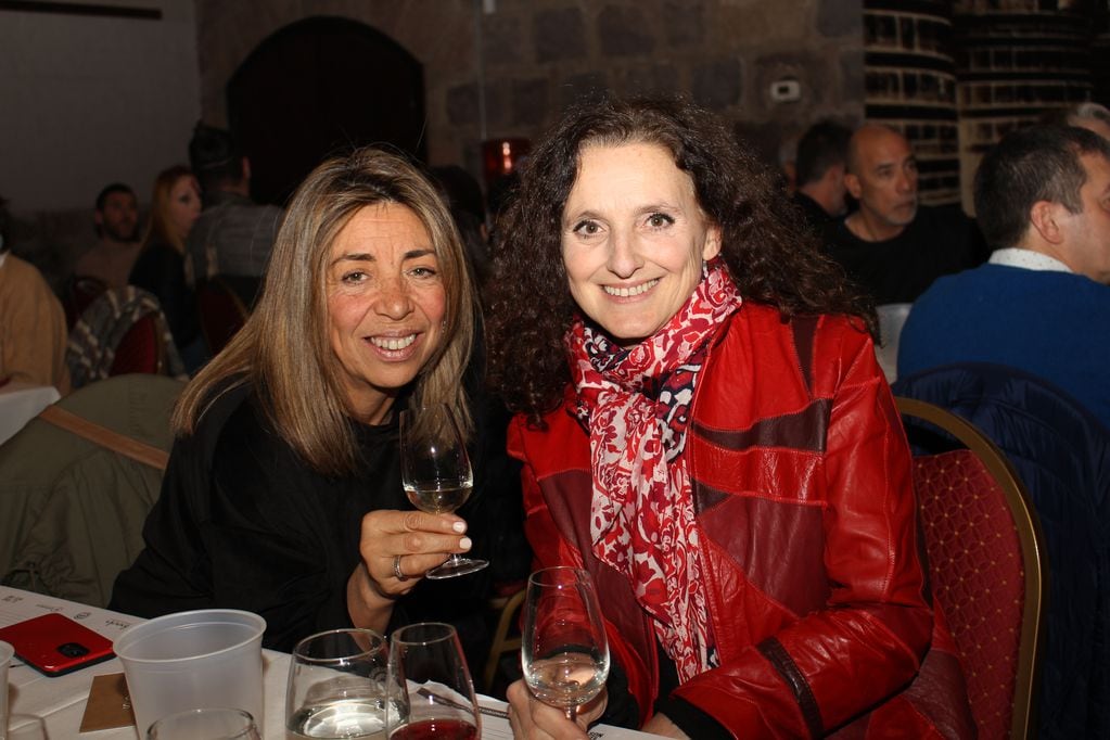 Fabiana Nolly y Lorena Mellone, directora comercial de Enolife.