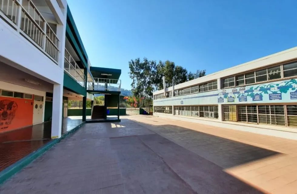 Liceo Agrícola y Enológico Domingo F. Sarmiento. Por el paro docente se perdieron 18 días de clases en lo que va del año.