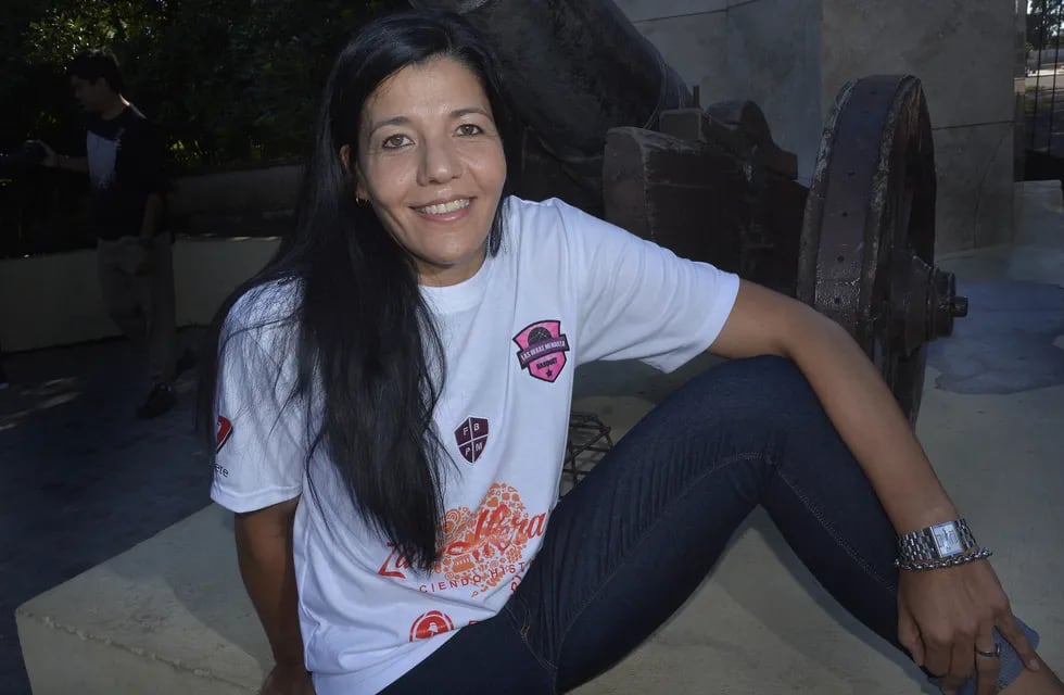 Carolina Sánchez la mejor jugadora de básquet de la historia en Mendoza: 19 años en la Selección Argentina y a sus 44 años continúa dictando cátedra. / LOS ANDES.