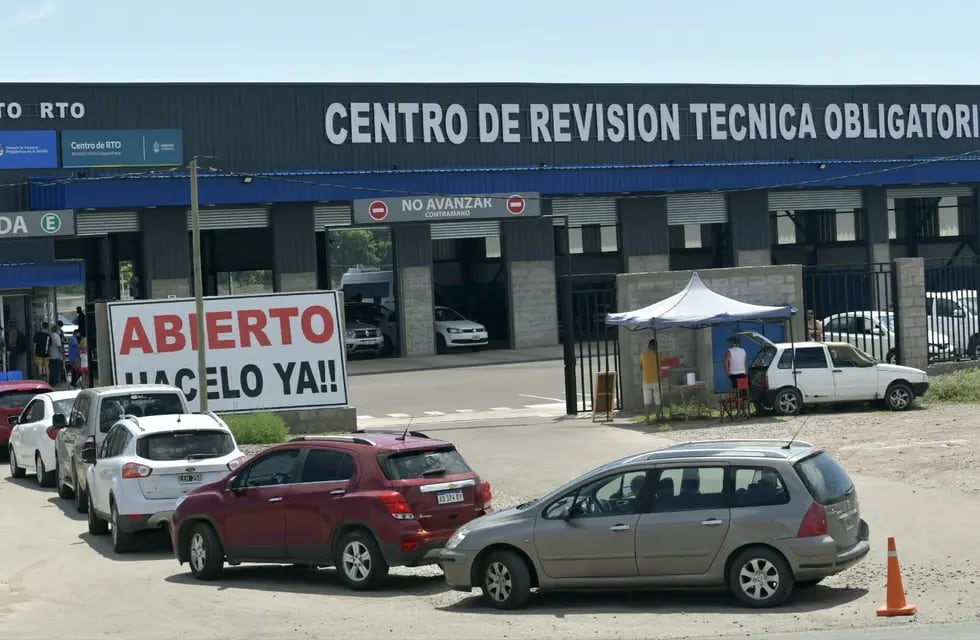 RTO: recomiendan estar atento a la confirmación del turno en el momento en que aparece en pantalla. Foto: Orlando Pelichotti / Los Andes.