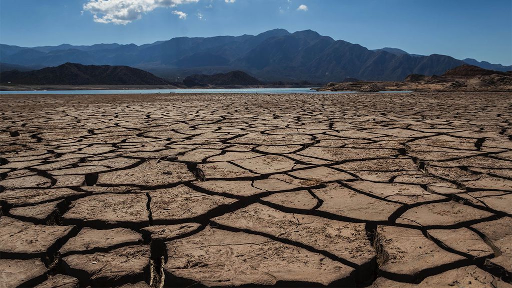 Argentina tuvo en diciembre el día más caluroso en todo el mundo: los humanos aumentan 60 veces la ocurrencia de olas de calor. Foto: Ignacio Blanco / Los Andes.