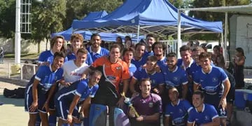 En San Juan, el elenco Azul venció a Club Alemán por 2-1 y levantó su primera copa en la temporada 2019.