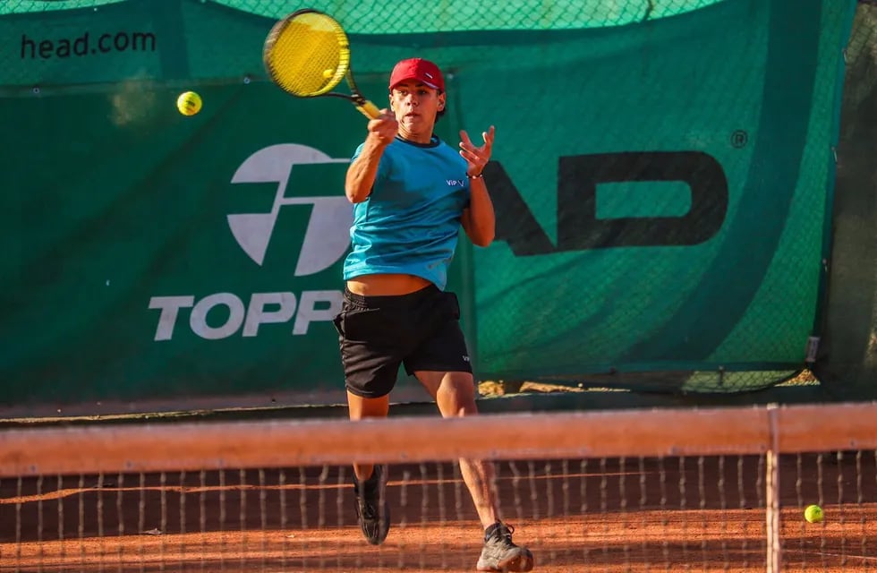 Gaspar Martaux, presente y futuro del tenis de Mendoza. / Emanuel Maza