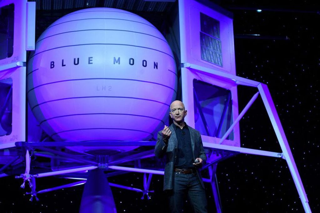 Blue Origin, de Jeff Bezos, ganó el contrato con la NASA para el próximo módulo de aterrizaje lunar para astronautas. Foto: Investing