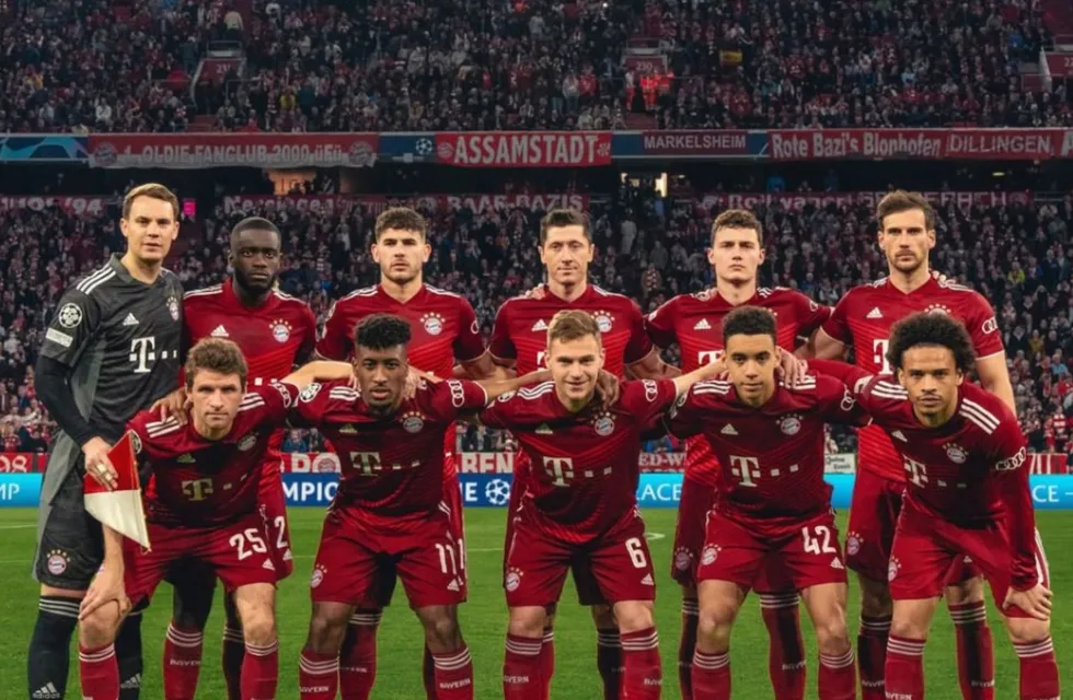 El equipo del Bayern Múnich se fue a Ibiza a festejar su décimo título consecutivo. Vuelven el martes a entrenar.
