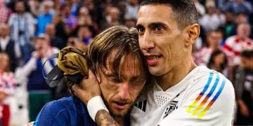 El conmovedor abrazo del Fideo Di María y Luka Modric al finalizar el partido