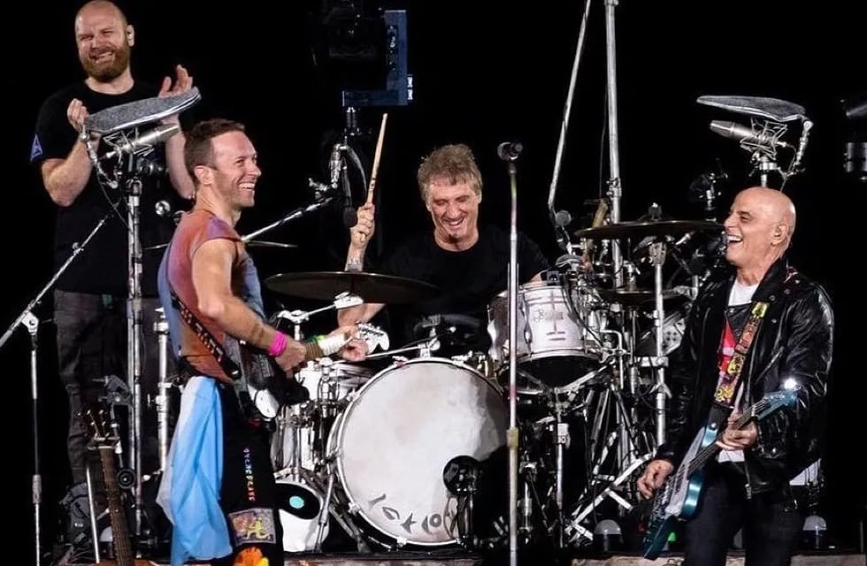 Coldplay invitó al escenario a Soda Stereo e interpretaron juntos 'Persiana Americana'. Twitter