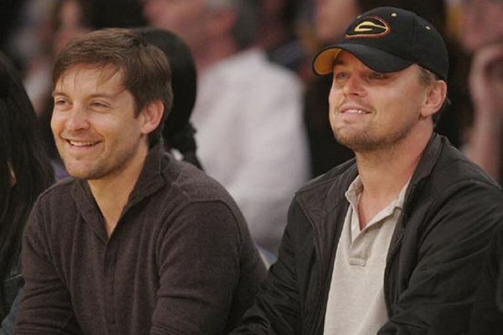 Tobey Maguire y Leonardo DiCaprio, una amistad de toda la vida. Juntos trabajaron en la adaptación de Baz Luhrmann de "El gran Gatsby" (2013). 
