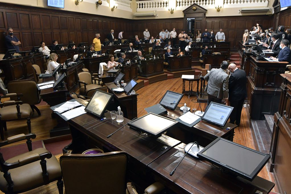 El Senado Provincial llevará adelante el tratamiento de la ley para ampliar los juicios por jurados populares.
Foto: Orlando Pelichotti/ Los Andes