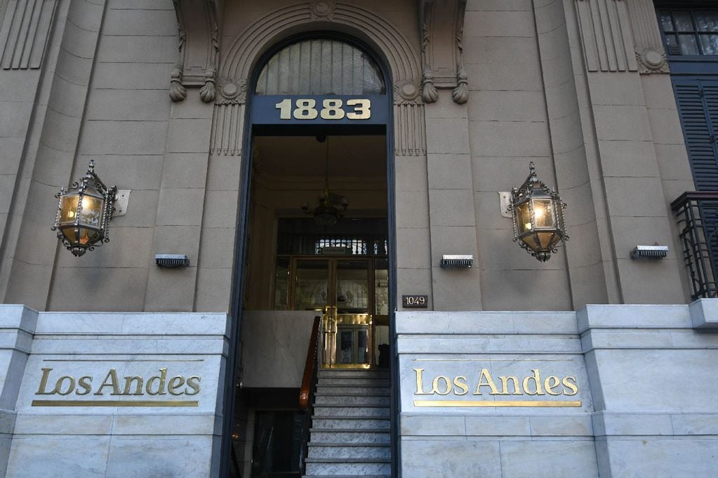 Mendoza 10/8/2018                Sociedad
Diario Los Andes 
Frente edificio de Diario Los Andes
Foto:  José Gutiérrez /  Los Andes