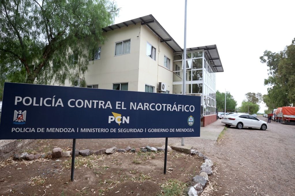 Sede de la Policía contra el Narcotráfico, donde se llevaron los 19 kilos de cocaína secuestrados.