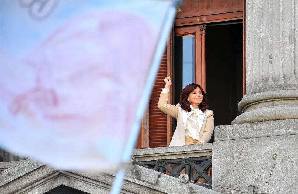 Cristina saludó a sus seguidores tras su descargo que difundió desde el Congreso. Gentileza / Clarín