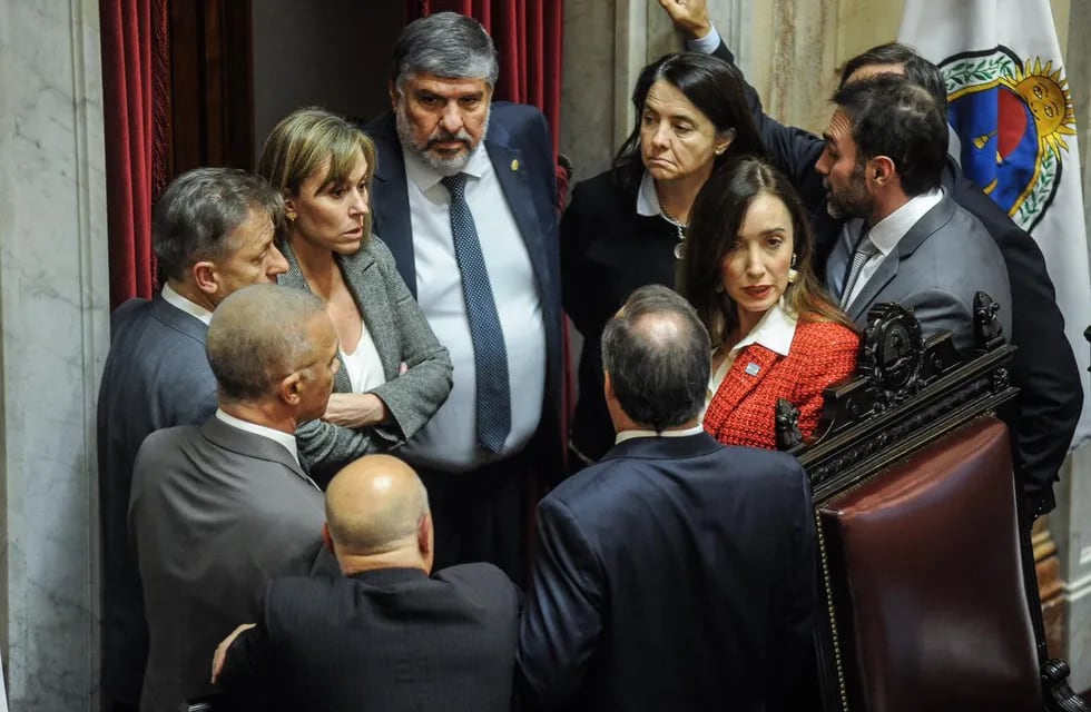 La vicepresidenta Victoria Villarruel con jefes de bloque en el Senado (Foto: Federico López Claro)