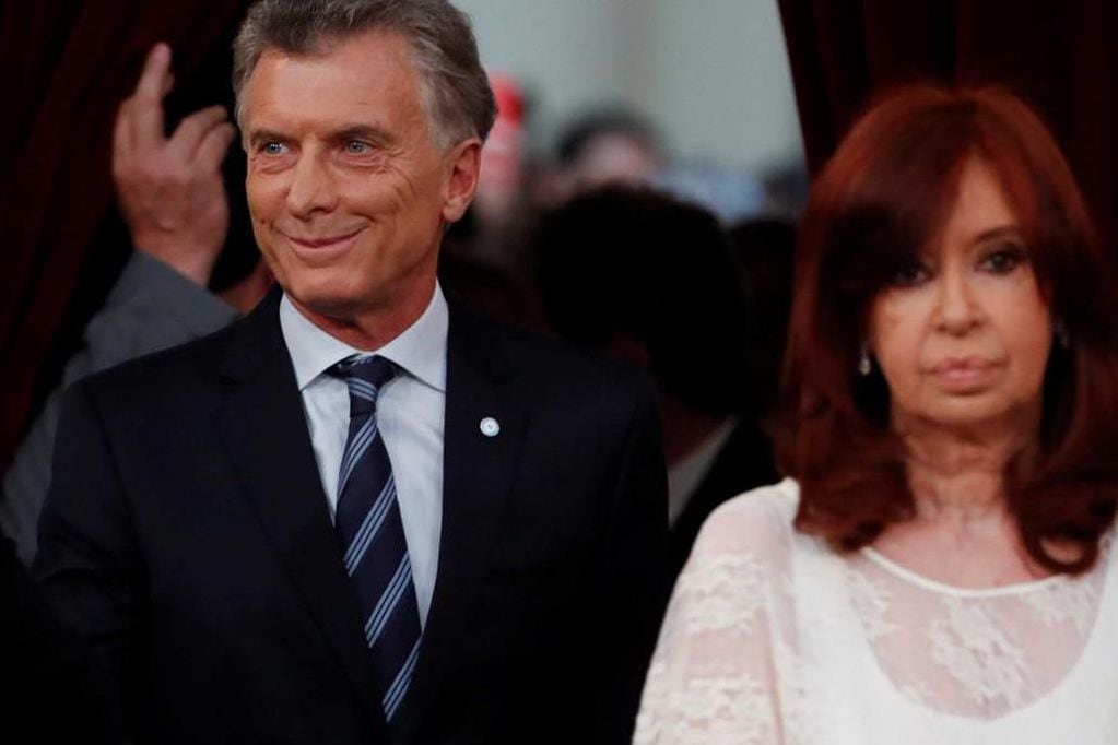 Mauricio Macri y Cristina Fernández de Kirchner se cruzaron en redes sociales. / archivo