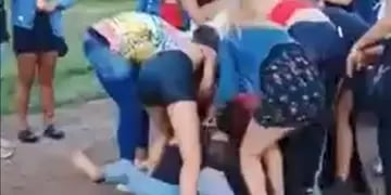 Varias mujeres se agarraron a las “piñas” a la salida de una fiesta