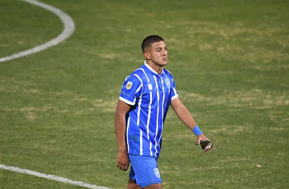 Liga Profesional de Fútbol. Bruno Leyes se ha transformado en un jugador clave en el andamiaje de Godoy Cruz. Foto: José Gutierrez / Los Andes