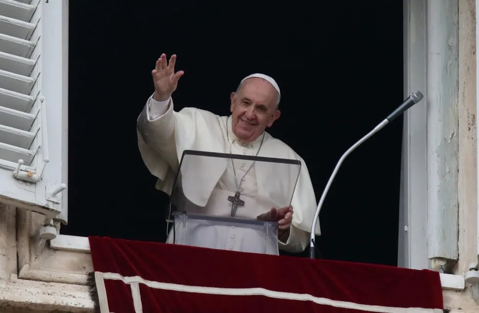 Sumo Pontífice. El Papa Francisco pronunció la oración del Ángelus en la Plaza de San Pedro. (AP)