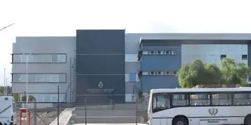 Se construye el nuevo edificio del Poder Judicial Penal detras del complejo penitenciario San Felipe Mariana Villa / Los Andes