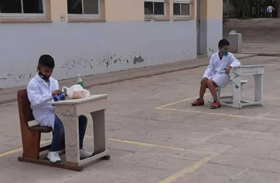 La imagen del recreo en una escuela sanjuanina que se hizo viral y generó diversas reflexiones