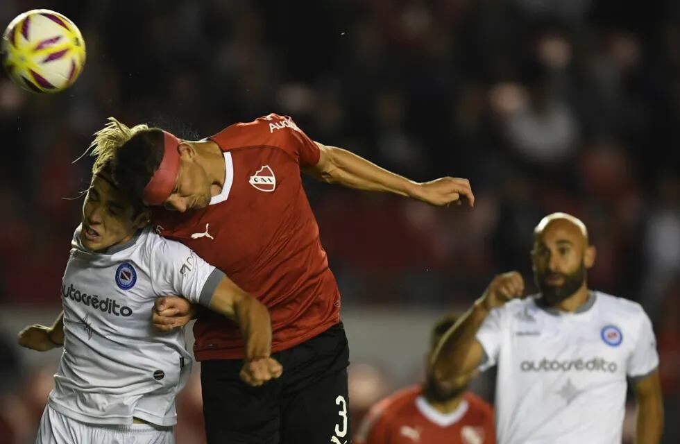 Argentinos le empata al Rojo en Avellaneda y lo está eliminando de la Copa de la Superliga