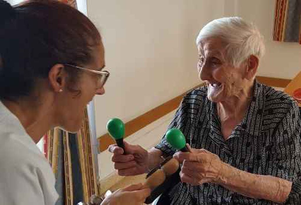 Experimentan en Italia laboratorio de musicoterapia para la estimulación de pacientes con Alzheimer