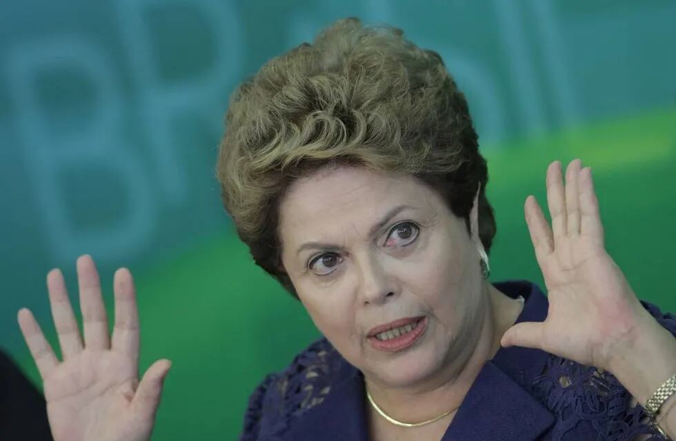 Convocan a protestas contra Rousseff el domingo