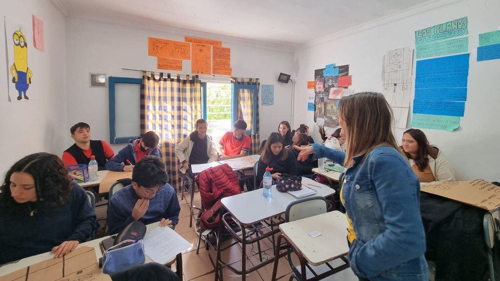 Según un informe nacional, Mendoza esta cuarta entre la provincias con mayor segregación en las escuelas.Advierte sobre un alto nivel de impacto de esta situación en los colegios argentinos, que califican de grave, y cómo esto reproduce desigualdades.
