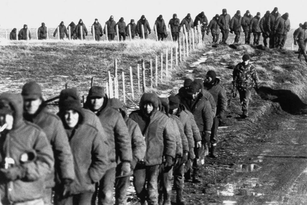 El saldo que dejó Malvinas incluye el fallecimiento de 649 soldados argentinos durante 1982, en una guerra que comenzó el 2 de abril y concluyó el 14 de junio del mismo año.