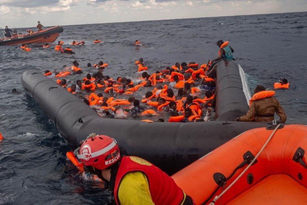 Naufragio de embarcación de migrantes en el Mar Mediterráneo