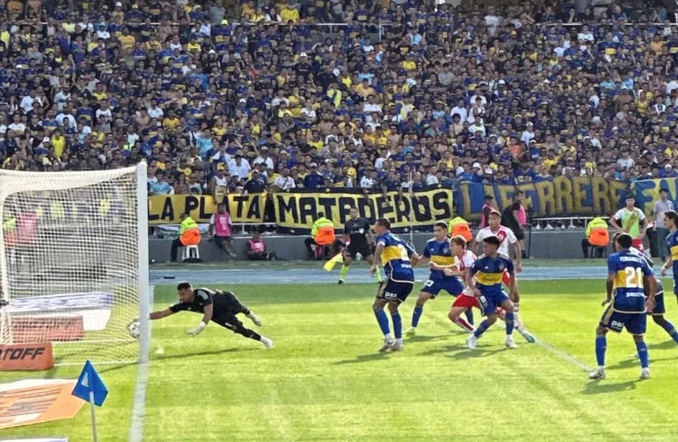 La foto de la fecha que despeja las dudas acerca del gol anulado en el Superclásico, entre Boca y River. (Gentileza Agustín Cáffaro)