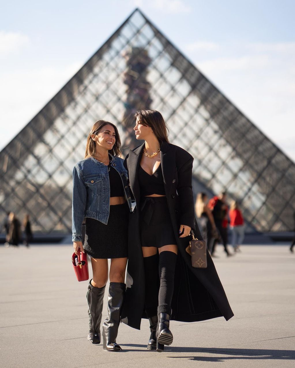El sorprendente look de Antonela Roccuzzo tras la invitación de Louis  Vuitton para la Fashion Week de París