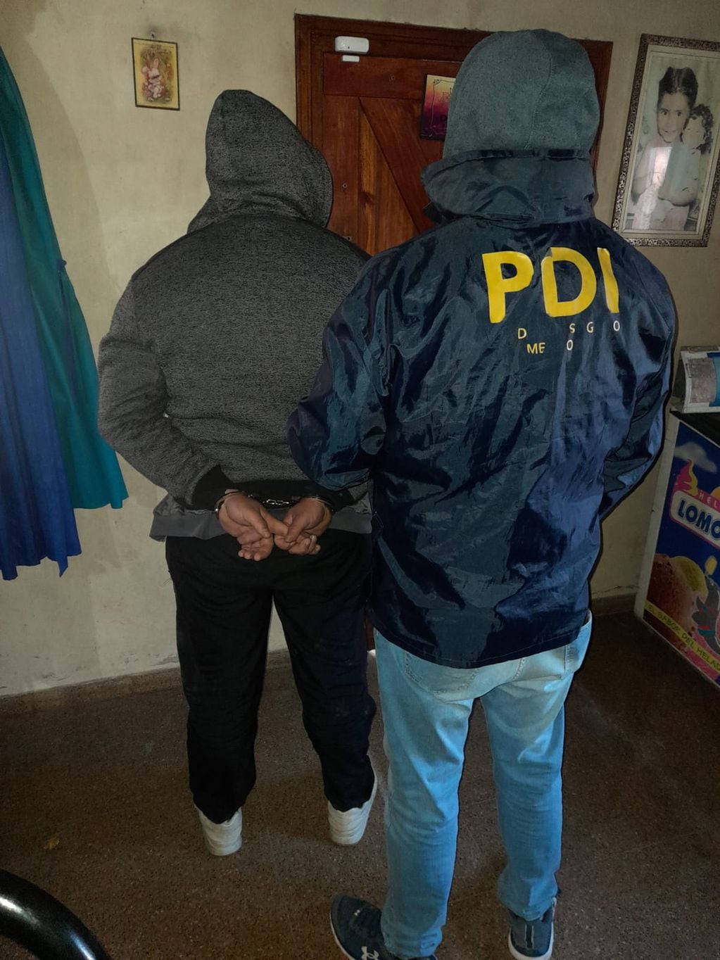 Raúl Fabián Salvarredi fue detenido en la puerta de su casa, en Maipú. Sería un de los autores del homicidio de Felipe Villca. Gentileza Ministerio de Seguridad.