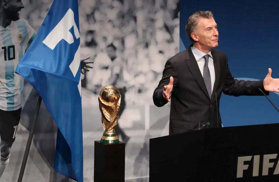 El kirchnerismo quiere que Macri deje su puesto en la FIFA. Foto: Archivo