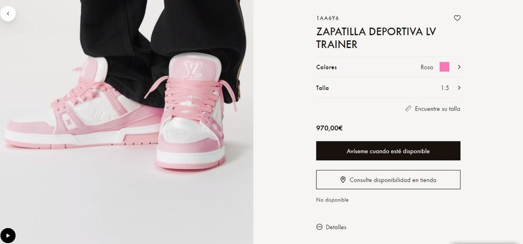 El precio de las zapatillas rosa de Antonela