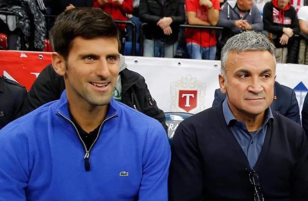 El serbio Srdjan Djokovic, padre de Novak, el número uno del tenis mundial, responsabilizó hoy al búlgaro Grigor Dimitrov por haber contagiado de coronavirus a los demás participantes de la exhibición.