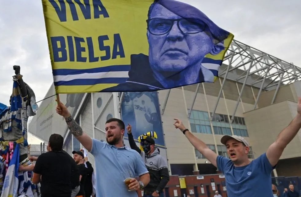La gente del Leeds de Inglaterra ama a Marcelo Bielsa y se lo hace saber a cada instante. / LOS ANDES