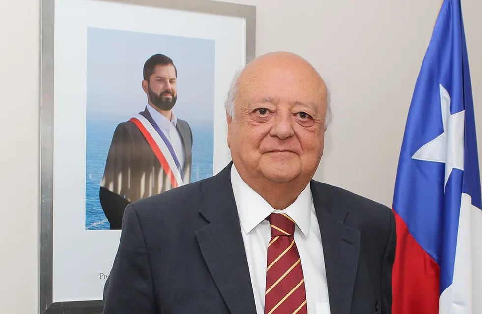 Entrevista al embajador chileno en Argentina, José Viera Gallo