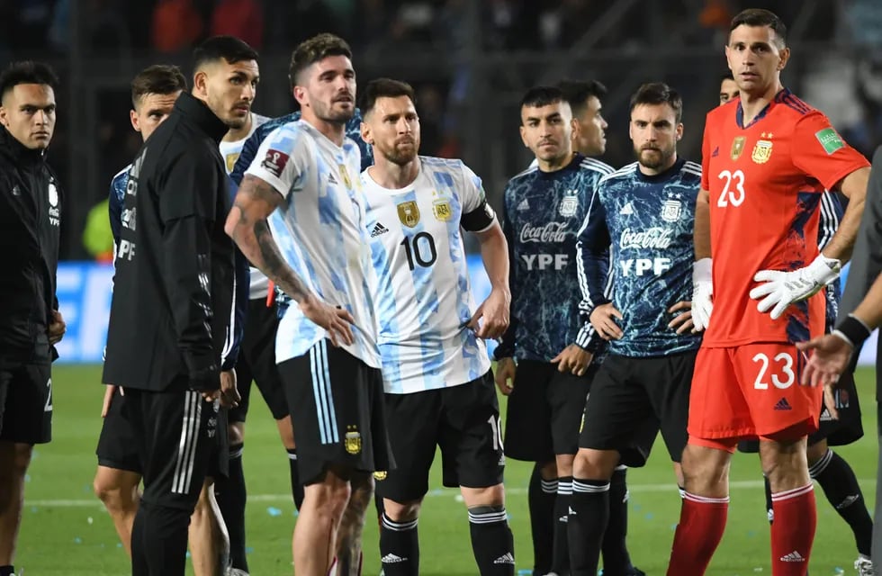 Argentina, a un paso de Qatar 2022, juega el superclásico ante Brasil en San Juan. / Marcelo Rolland ( Los Andes).