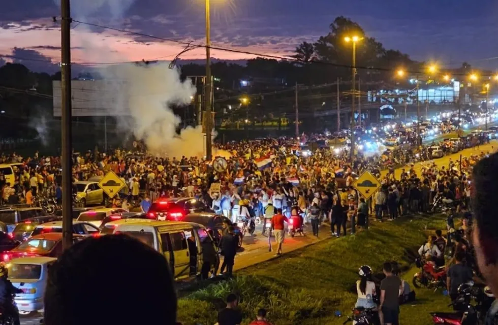 Disturbios en Paraguay luego de los resultados electorales.