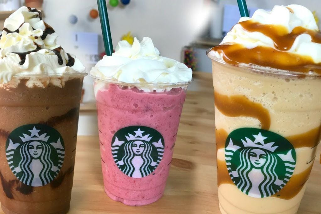 Starbucks busca eliminar sus icónicos vasos, para evitar la contaminación. En Estados Unidos y Canadá ya usan tazas reutilizables.