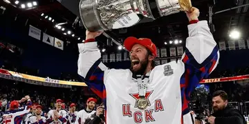 Arrestaron a una estrella del hockey ruso por negarse a ejercer el servicio militar