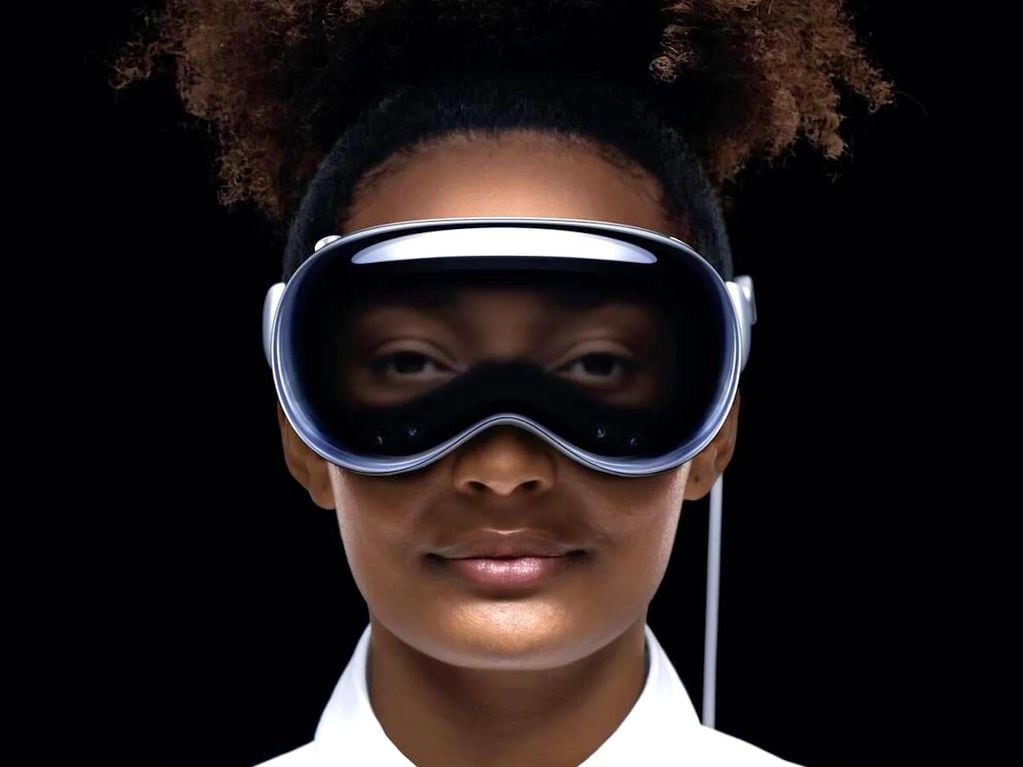 Apple presentó sus primeras gafas de realidad mixta y se llaman Apple Vision Pro.