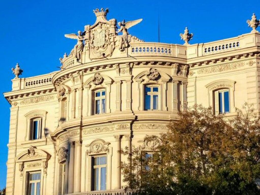 El Palacio de Linares, en Madrid, España.