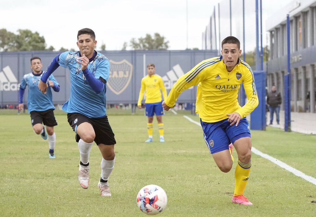 Boca venció a Almagro en un amistoso disputado en Ezeiza.