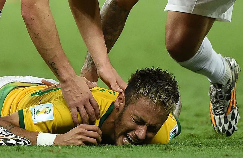 Conmoción en Brasil: Neymar fuera del Mundial