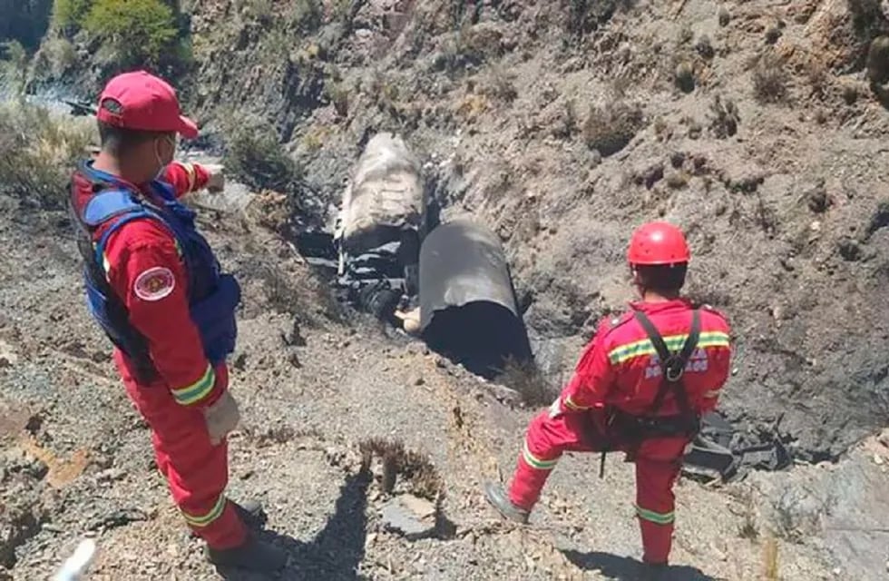 Accidente en Bolivia: explotó camión que trasladaba oxígeno y murieron dos argentinos - Gentileza / El Deber